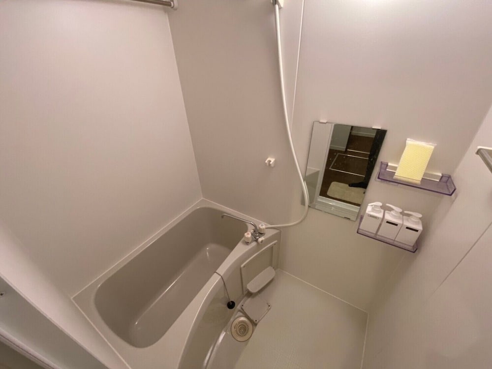 Base Hanegi Apartment
