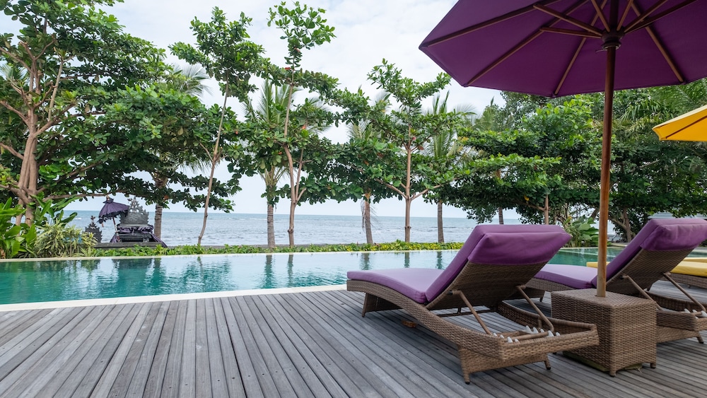 The Grand Villandra Resort
