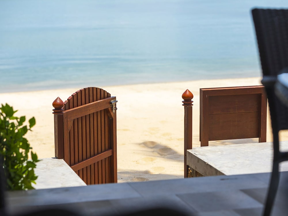 Tawantok Beach Villas