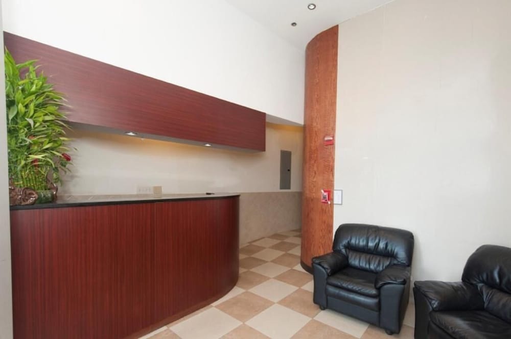Dynasty Hotel and Suites New York LaGuardia Hotel