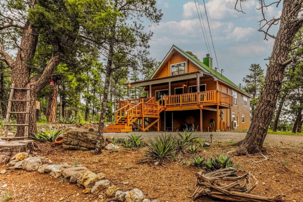 Four Cubs by Ruidoso Vacation Rentals