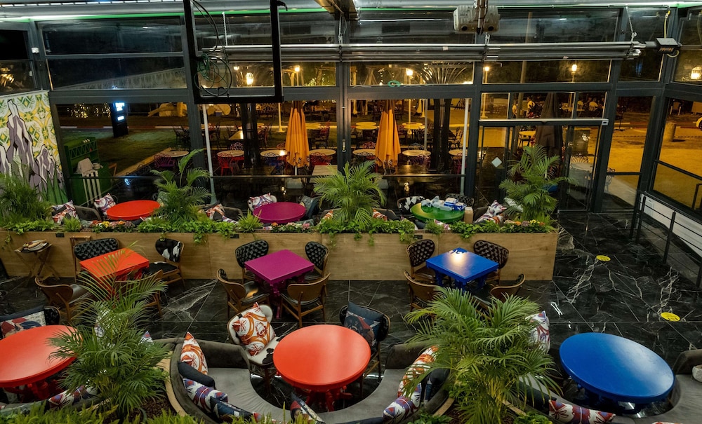 Lucky Monkey Hotel — фото 2