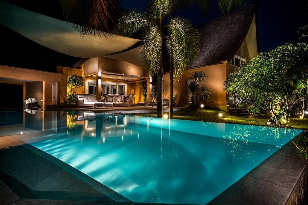 Villa Banromyen Siamroyalview 70mtrs to Beach