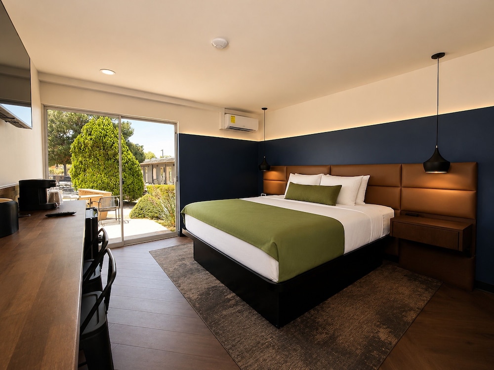 The Wesley Hotel — фото 4