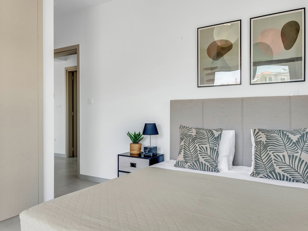 Sanders Elgio - Cute 2-bdr Apt With Balcony — фото 5
