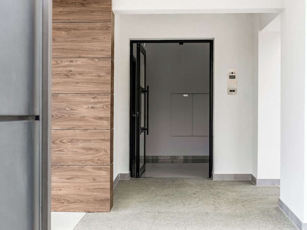 Sanders Elgio - Charming Studio With Balcony — фото 5