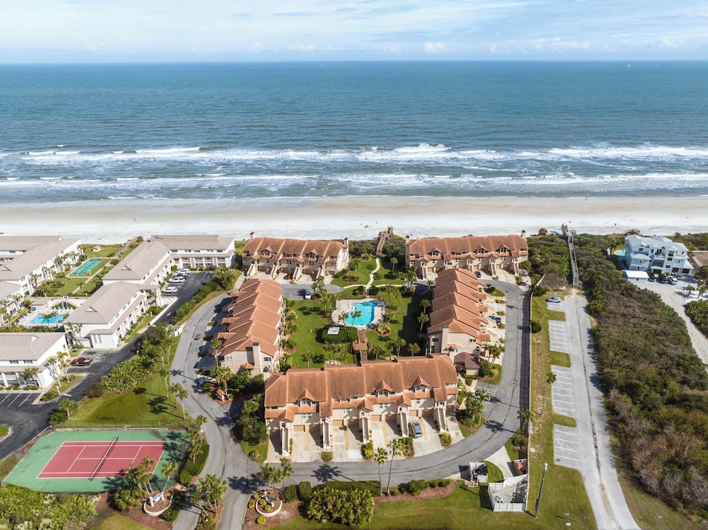 Spyglass 32 by Distinctive Beach Rentals