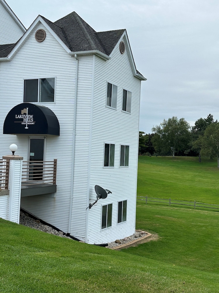 Lakeview Hills Country Club & Resort