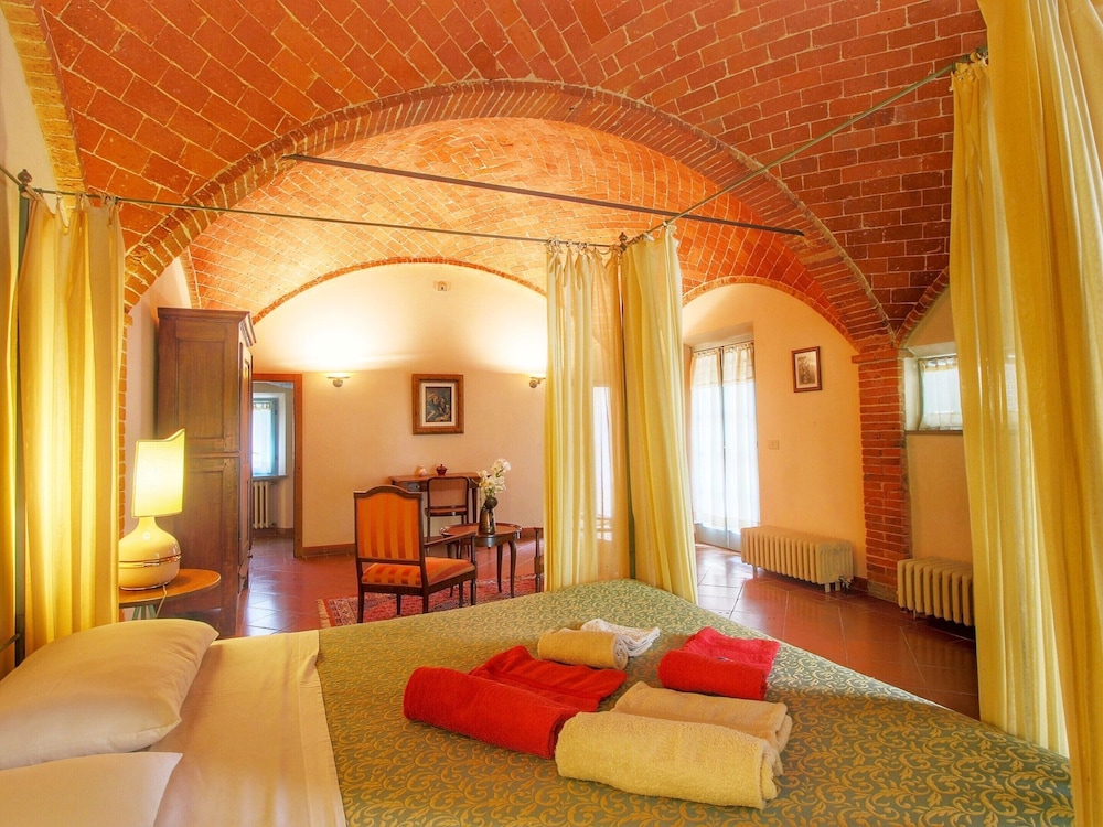 Panoramic Tuscan Villa — фото 5