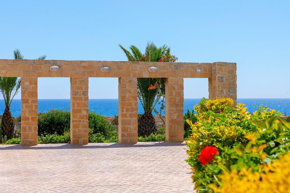 Protaras Seafront Villa Violetta — фото 5
