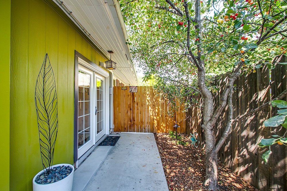 The Green Spot Studio