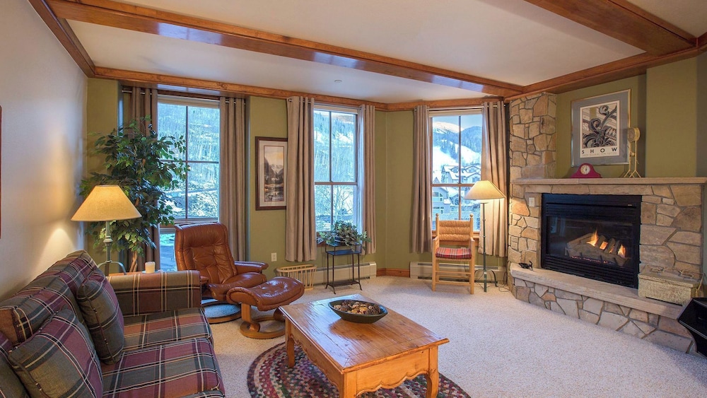 Palmyra 4G by Avantstay Close to the Slopes & Town!