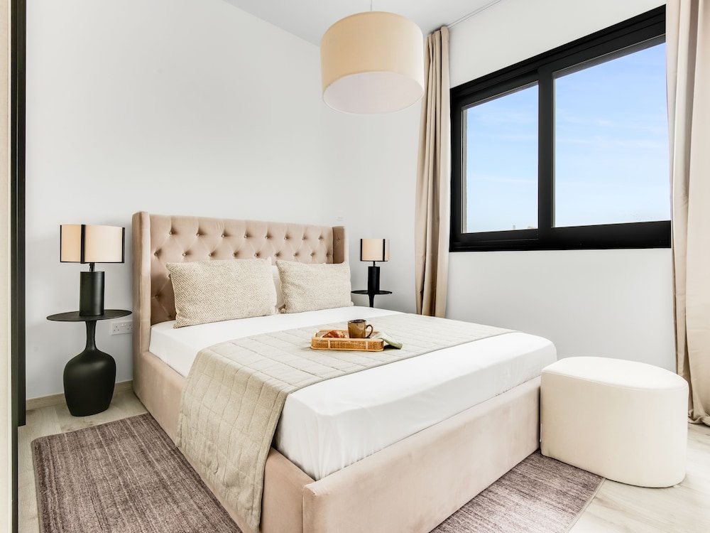 Sanders Premier - Cozy 2 bdr apt With Balcony — фото 4