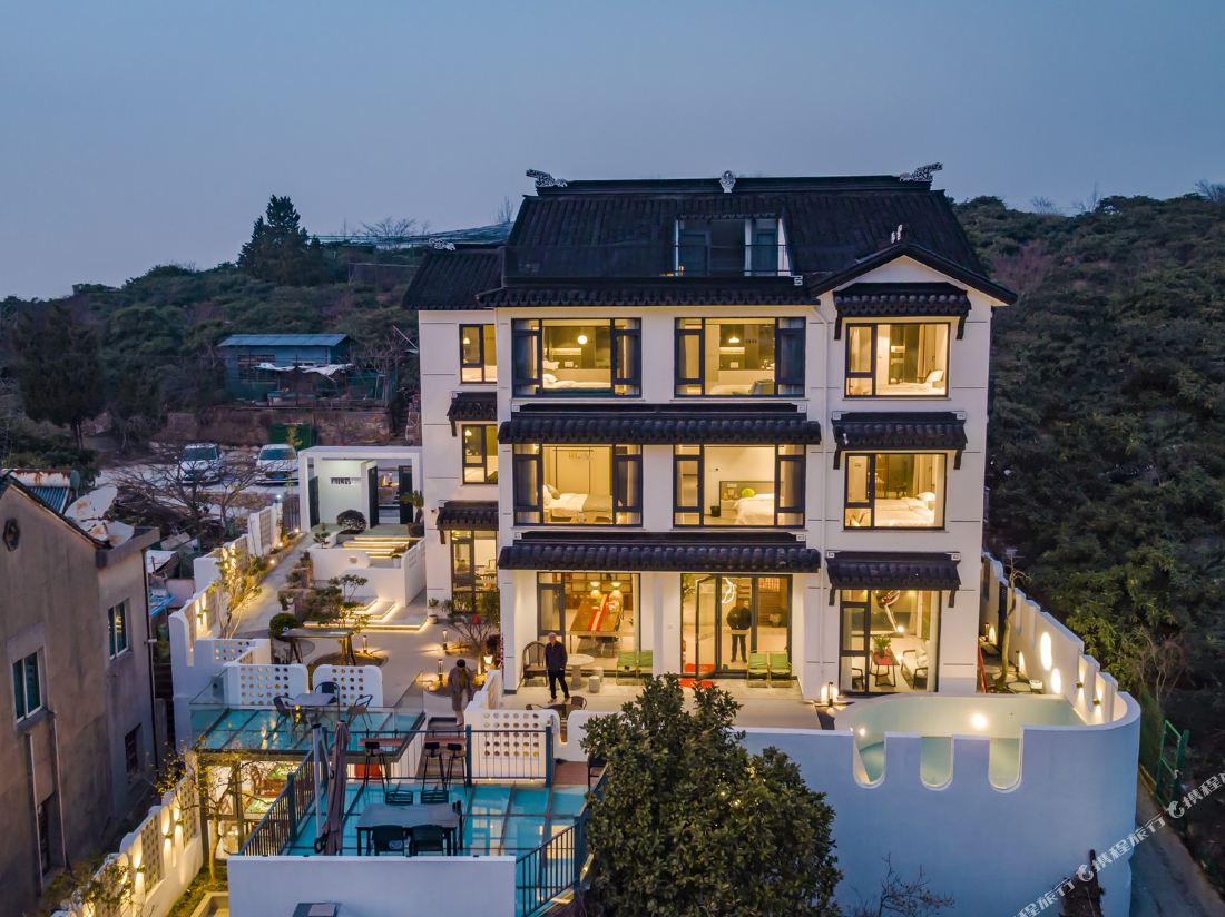 Suzhou Yijia Homestay (Taihu Xishan Scenic Area)