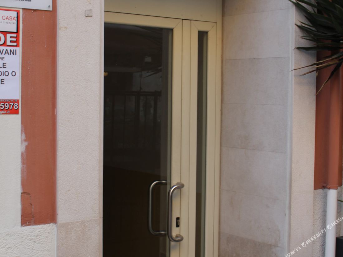 CconfortHotels Host Bari Centrale Self Check IN — фото 5