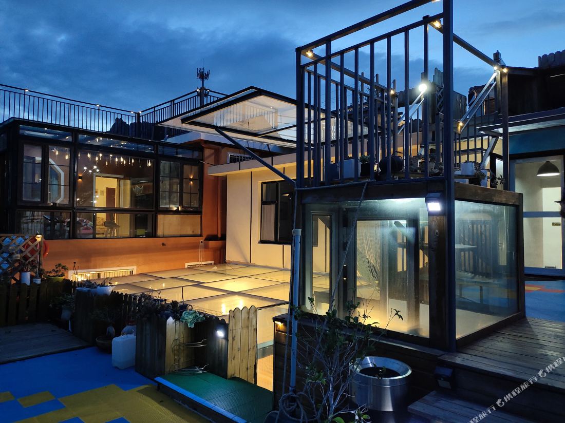Yunshang Four Seasons Homestay (Qingdao Lushan Wanggezhuang Yangkou Scenic Area)