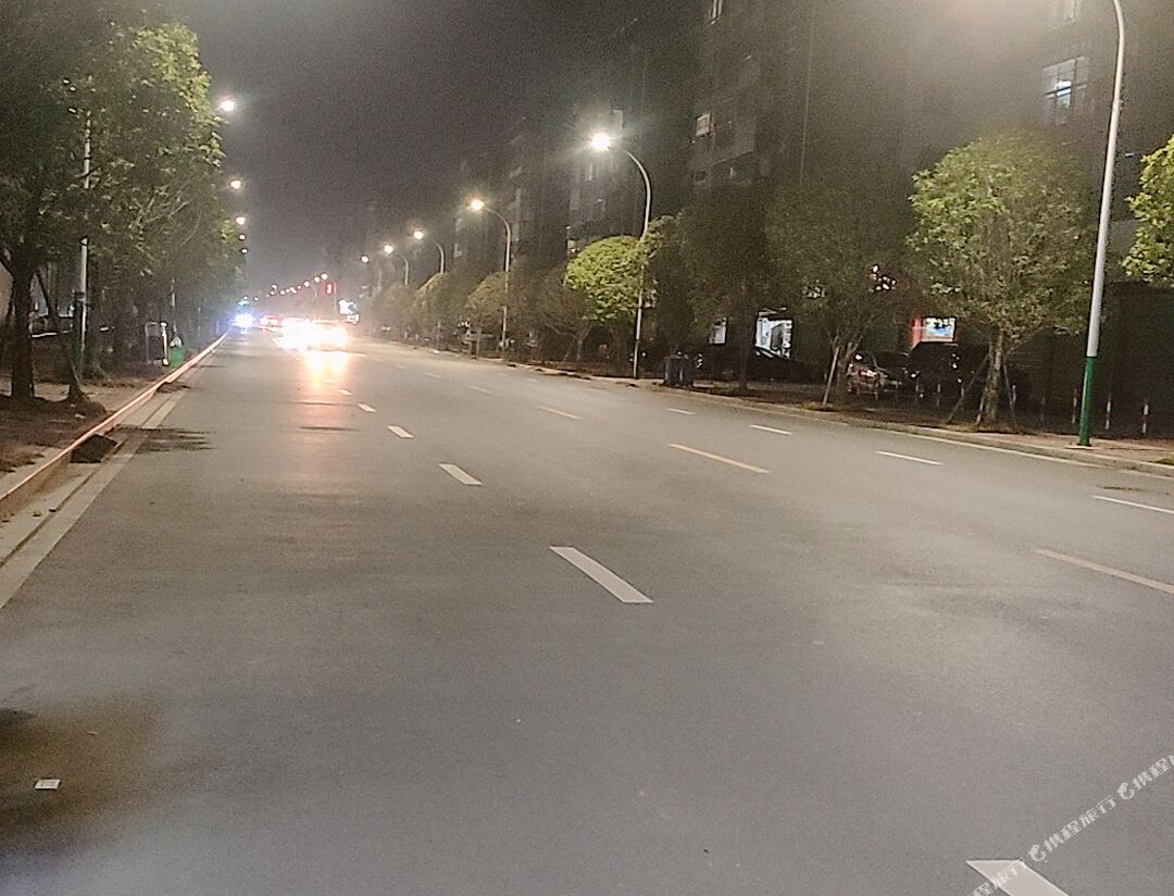 Warm 99 Hotel (Guilin High-speed Railway North Station)