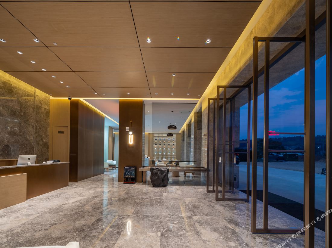 Jianghe Hotel