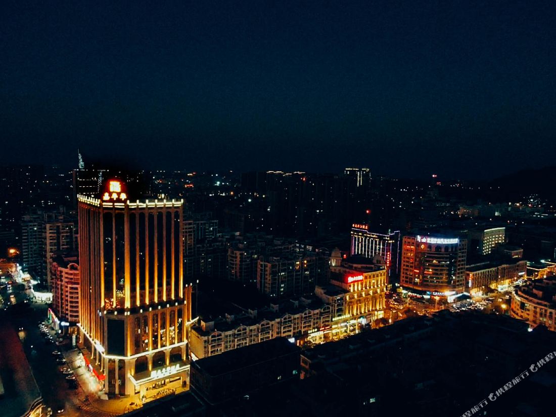 Shishi Carnival Hotel