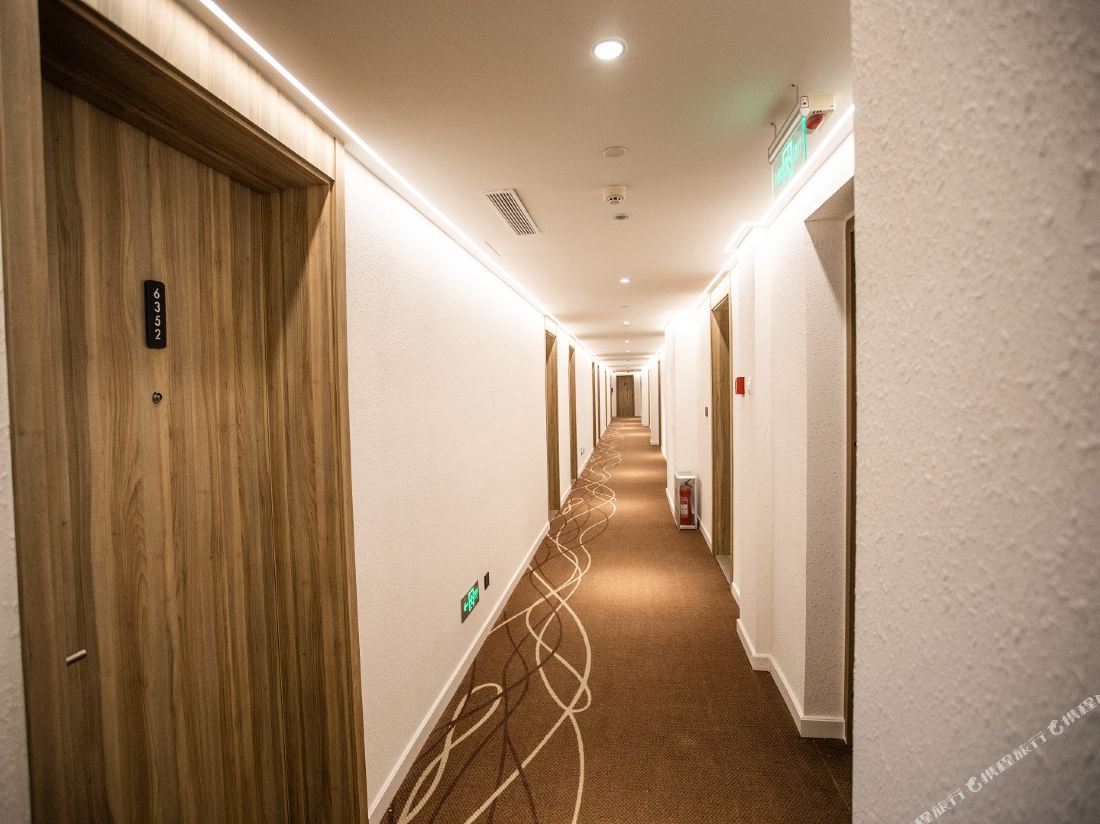 Hanting Hotel (Pingduhai IKEA) — фото 4