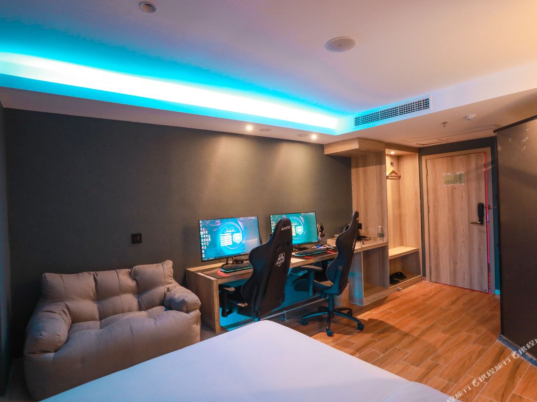 Wangshen Paka E-sports Hotel (Haikou friendship Sunshine City)