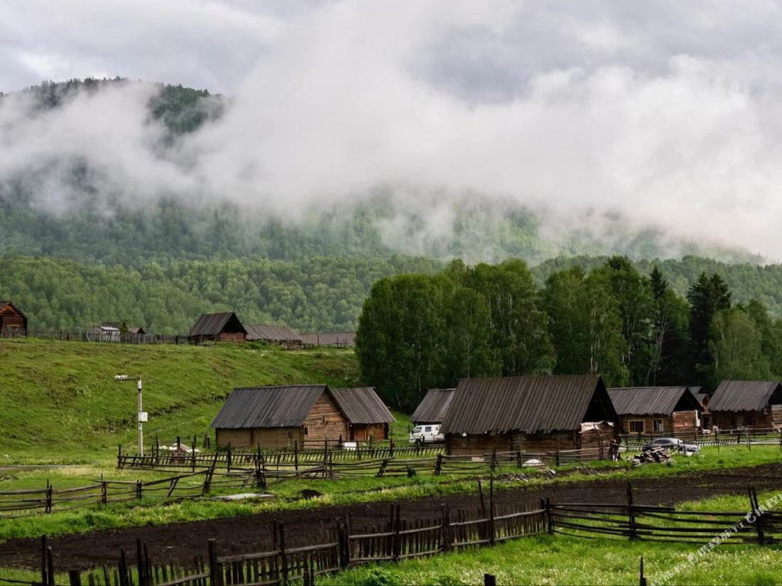 Hemu Open to the Mountain Homestay