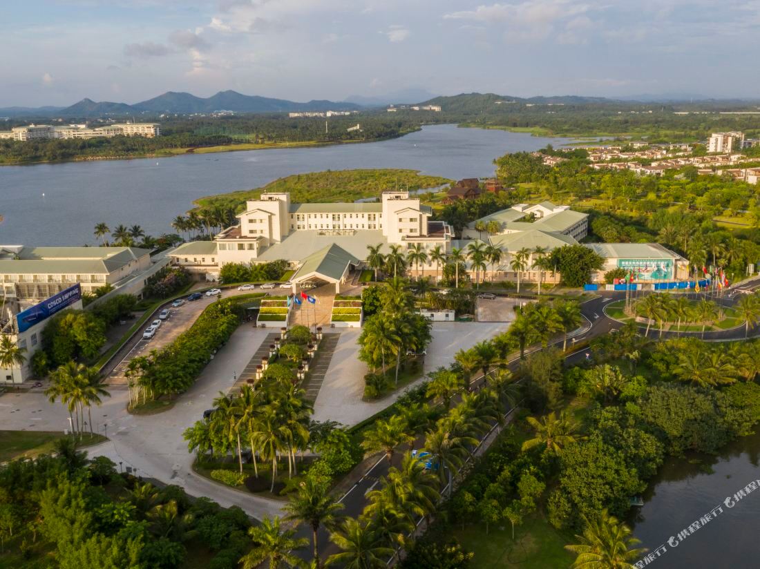 Forum For Asia Gold Coast Hotel