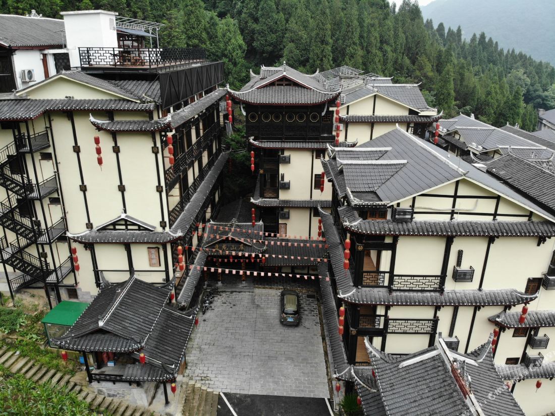 Coiling Dragon Villa — фото 3