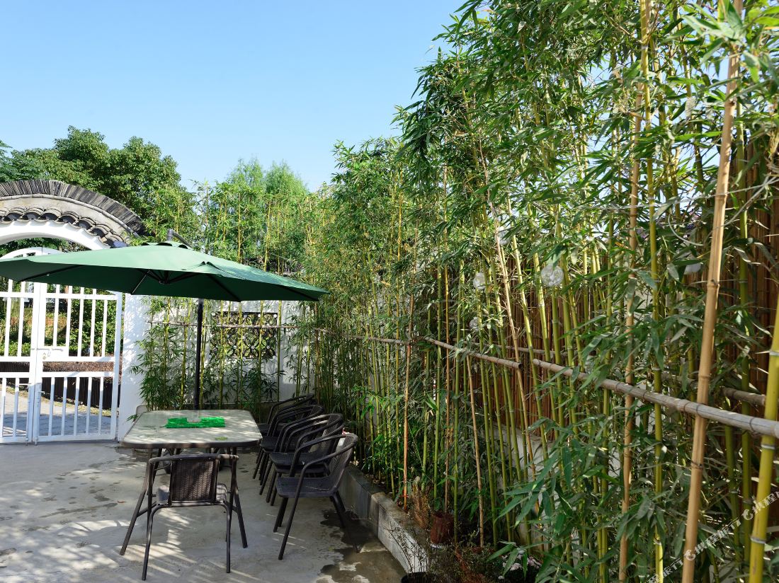 Dianshan Lake Liuxia Shiguang Homestay