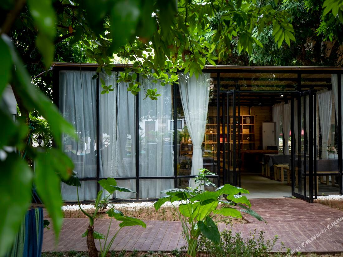 Weizhou Island Fanghua Boutique Inn (Shell Beach Catholic Church Branch)