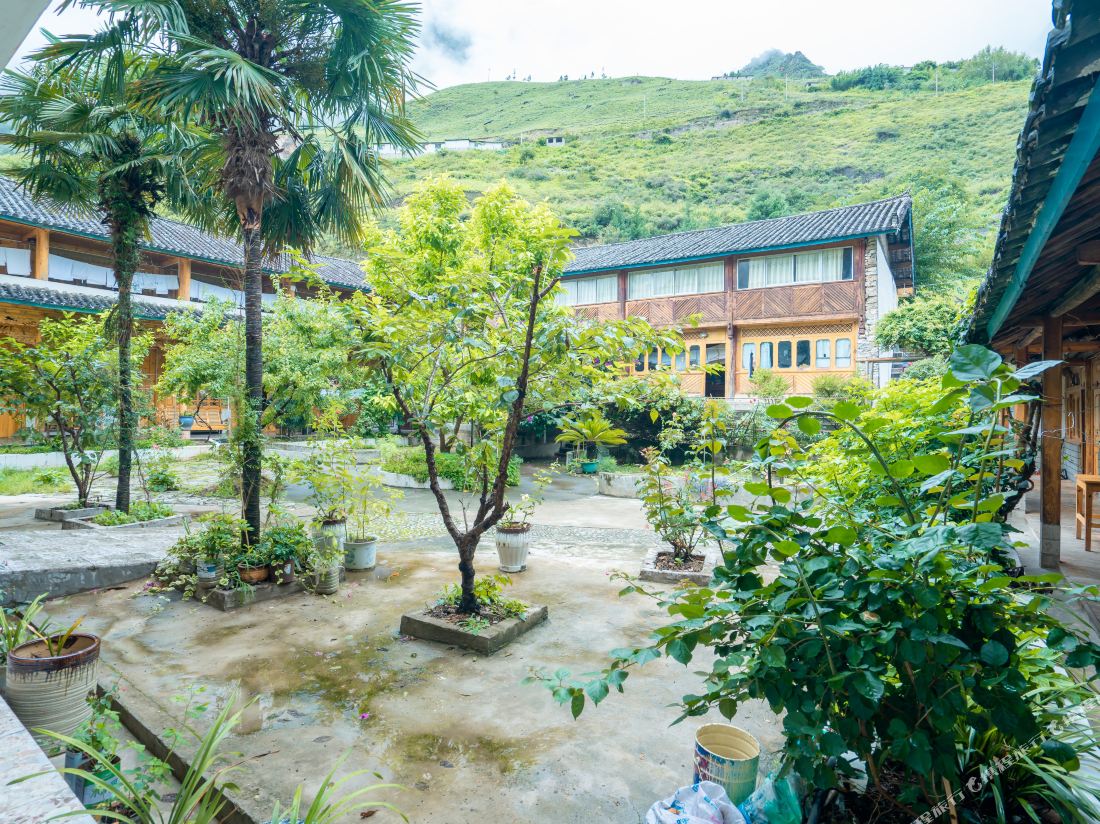 Teacher Zhang's Inn