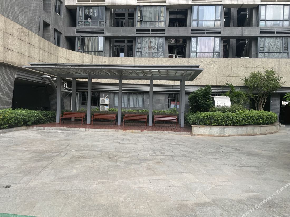 Shenzhen Love Bird Apartment (Huangbeiling Branch)