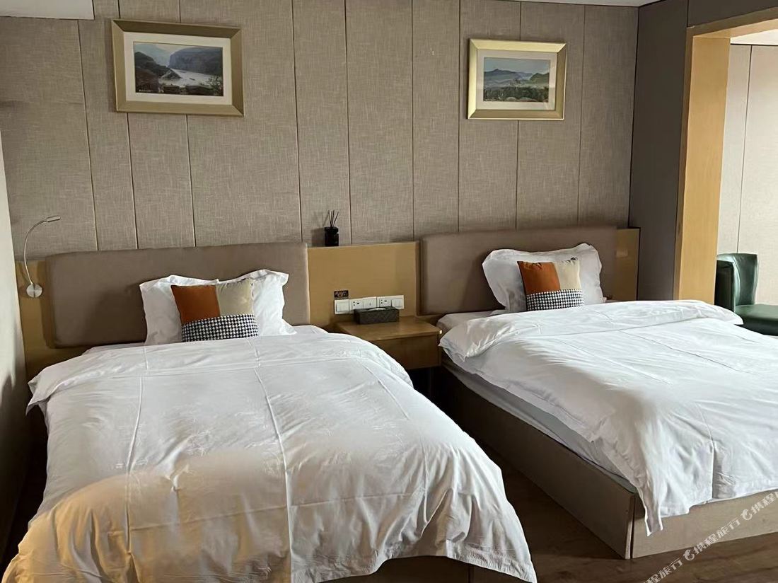 Tangshe Zhuoji Hotel (Chongqing Jiefangbei Hongyadong)