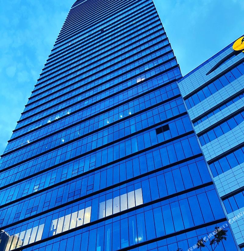 G E Summit Hotel — фото 5