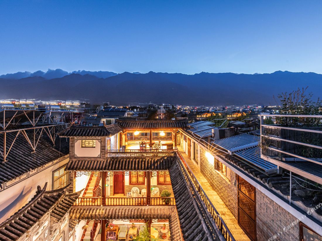 Dali Huazhaoying Inn