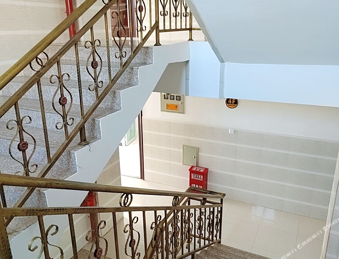 Dali Yaqi Holiday Hotel