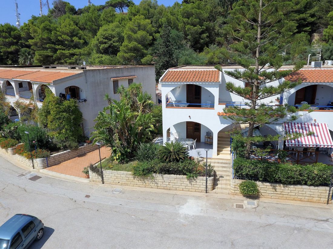 Two Room Apartment Near the Beach 1
