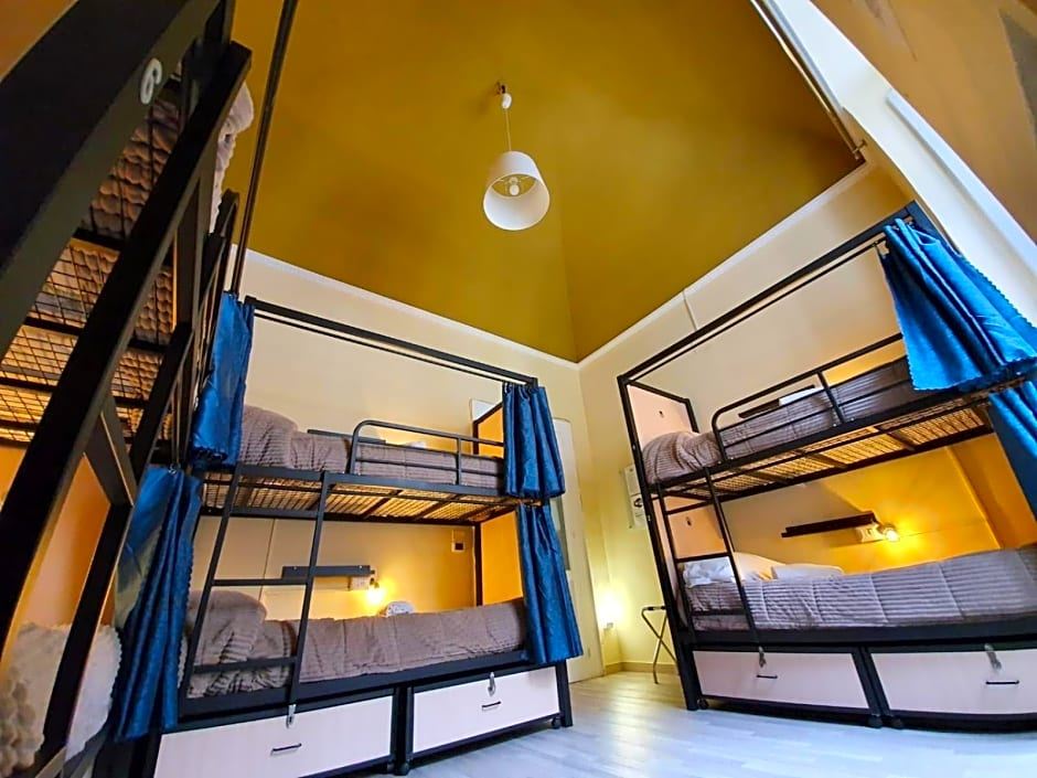 CconfortHotels Host Bari Centrale Self Check IN — фото 3
