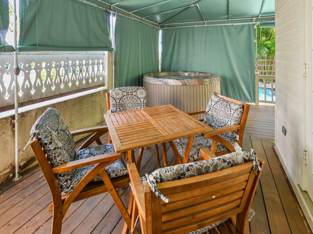 Poolside Hide-Away @ Palm Gardens — фото 2