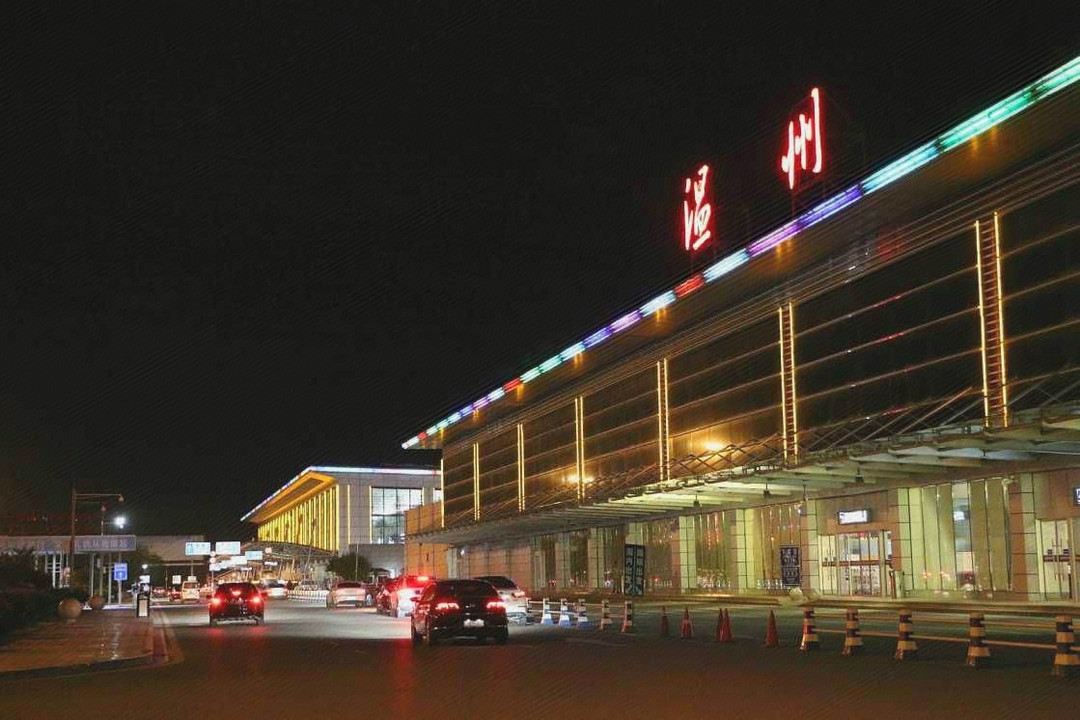 Binyue Hotel