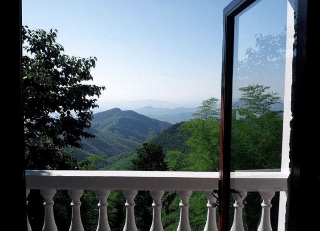 Moganshan Queen Hotel (inside Moganshan Scenic Area)