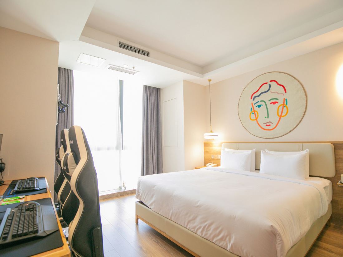 ModLaxx E-sports Hotel