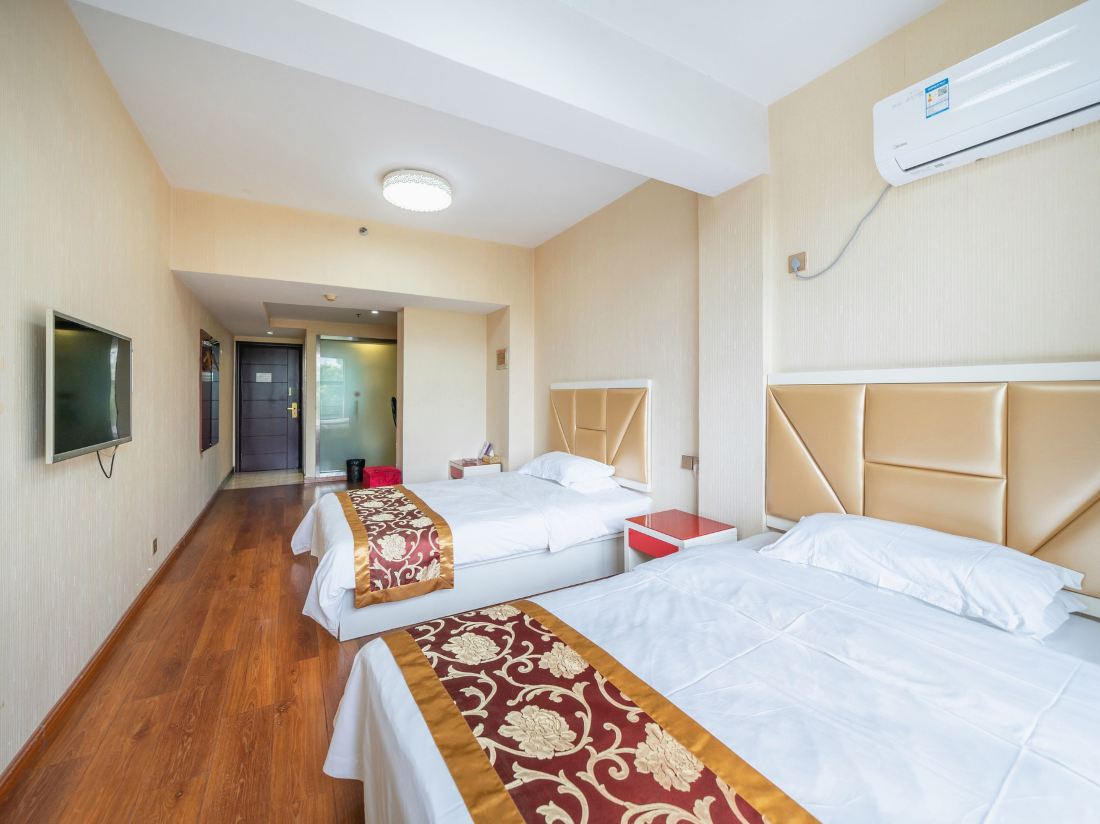 Moos Hotel (Shanghai Jiuting Subway Station)