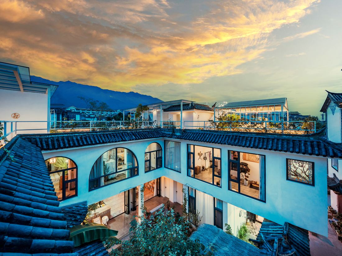 Yuchen Photography Theme Garden Inn (Dali Ancient City Branch)