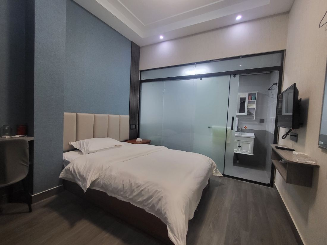 Yashu Business Hotel