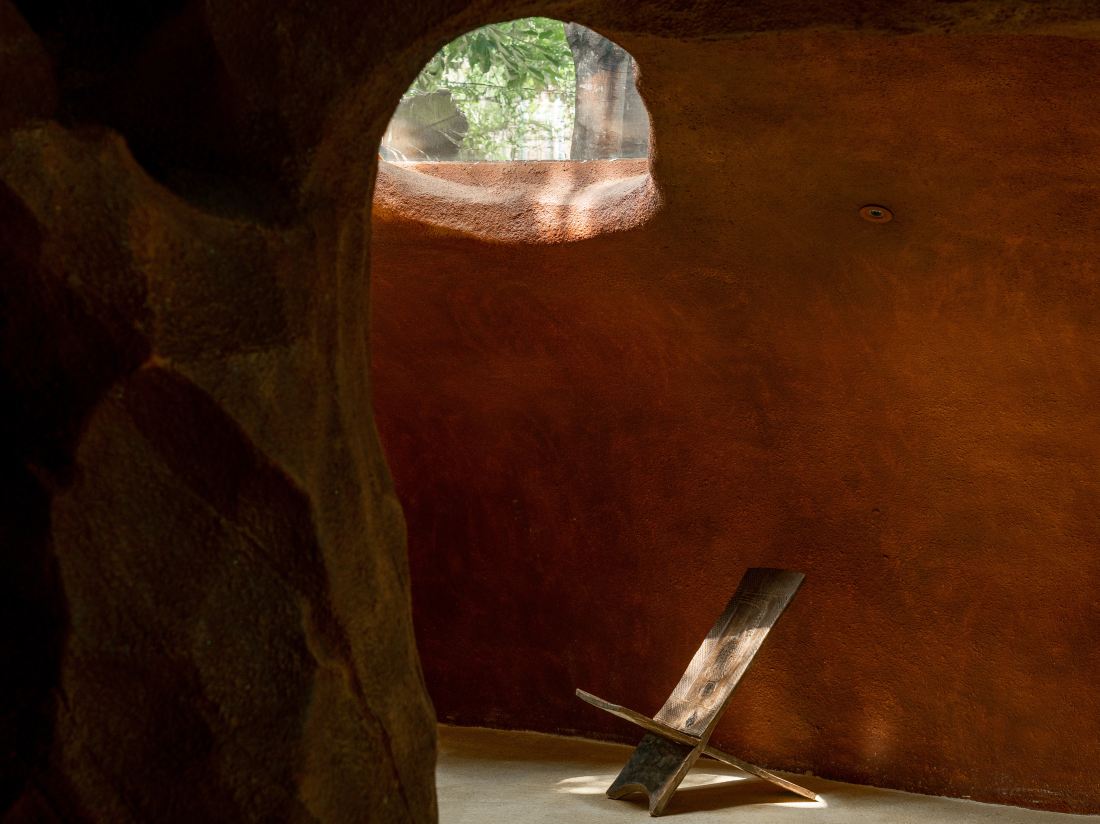 Xishuangbanna Jinghong Yanting Anyu Walk Rainforest Red Room