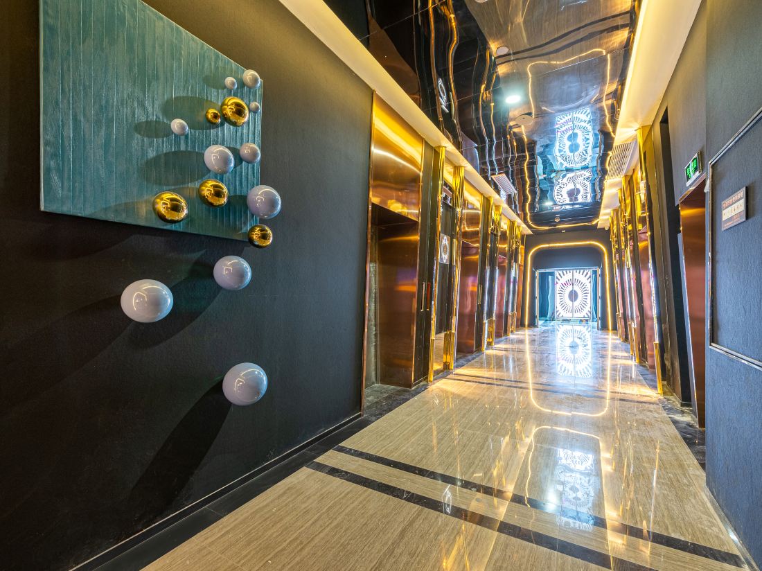 NASA Yunduan High-altitude Riverview Hotel (Chongqing Jiefangbei Pedestrian Street)