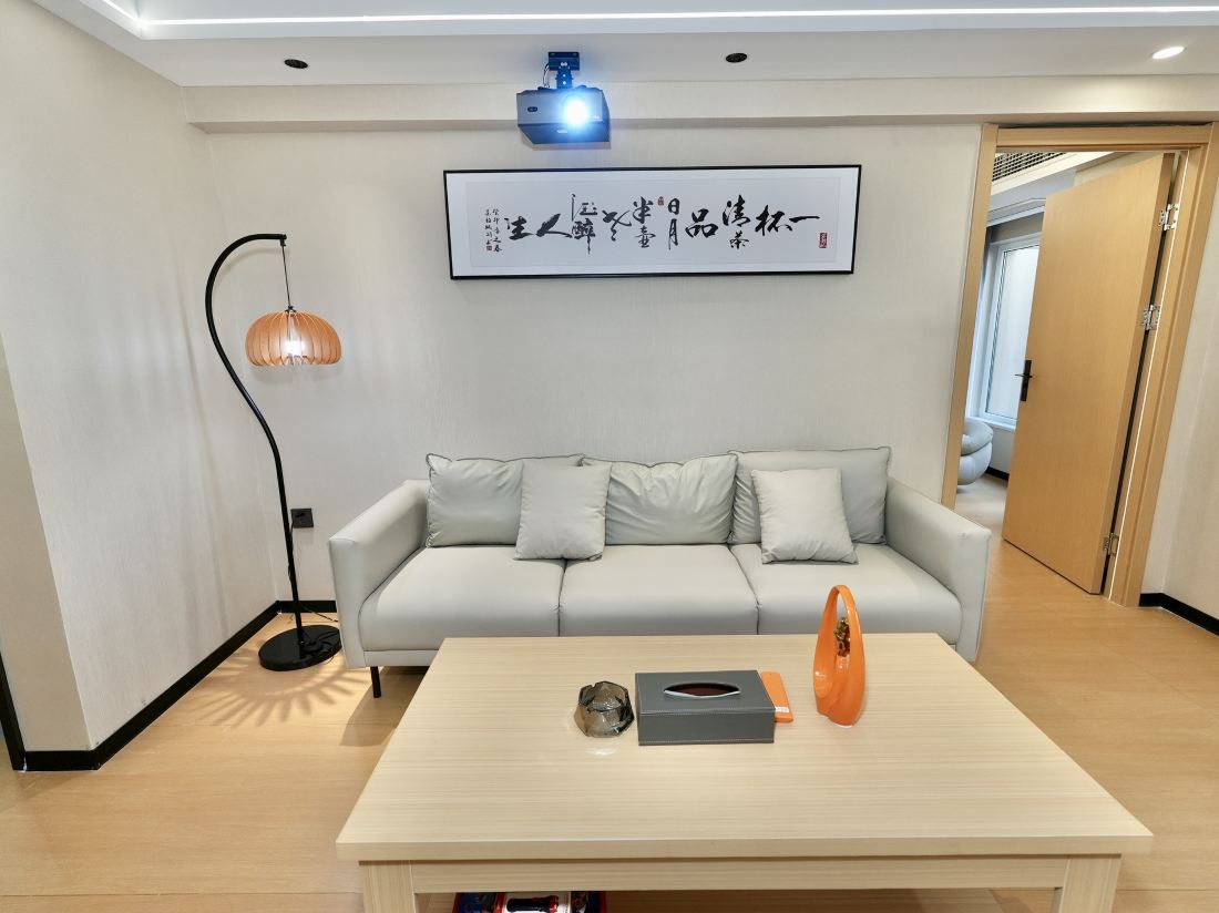 Yihao Garden Hotel (Chongqing Weidian Park Subway Station Longhu High-tech Tianjie)