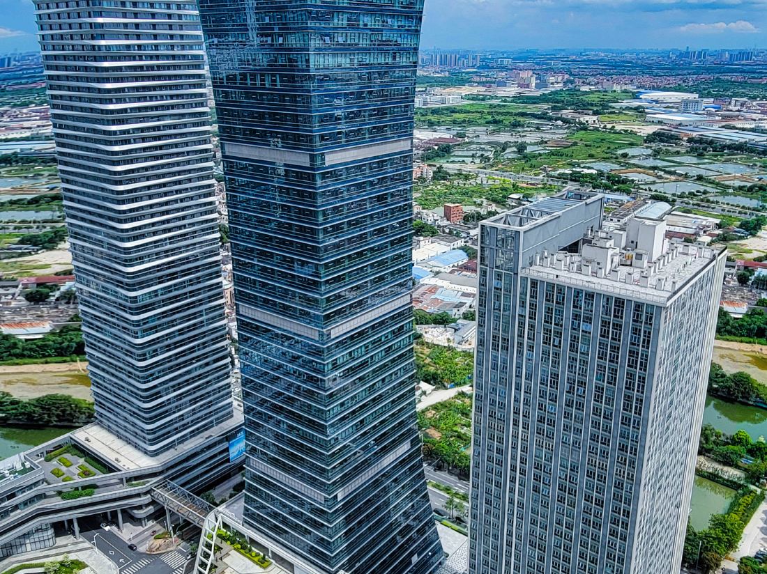 Foshan New City Universe Department Wisdom Apartment (Century Lotus Sports Center shop)