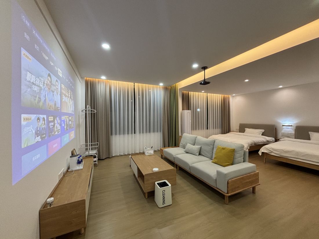 iLiLi Audio and Video Homestay (Dali Ancient City West Gate Branch)